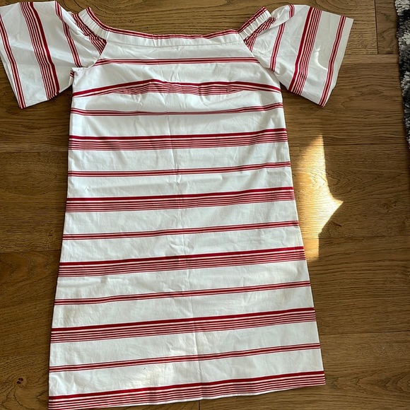 Off-shoulder Club Monaco size 00. Excellent condition, worn twice. - Picture 1 of 2